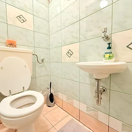 Center 3 Bedrooms Free Parking * Сараево