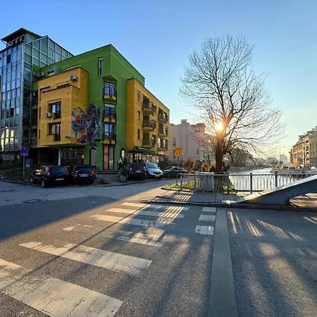 Апартаменты Center 3 Bedrooms Free Parking Сараево