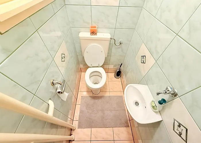 アパート Center 3 Bedrooms サラエヴォ